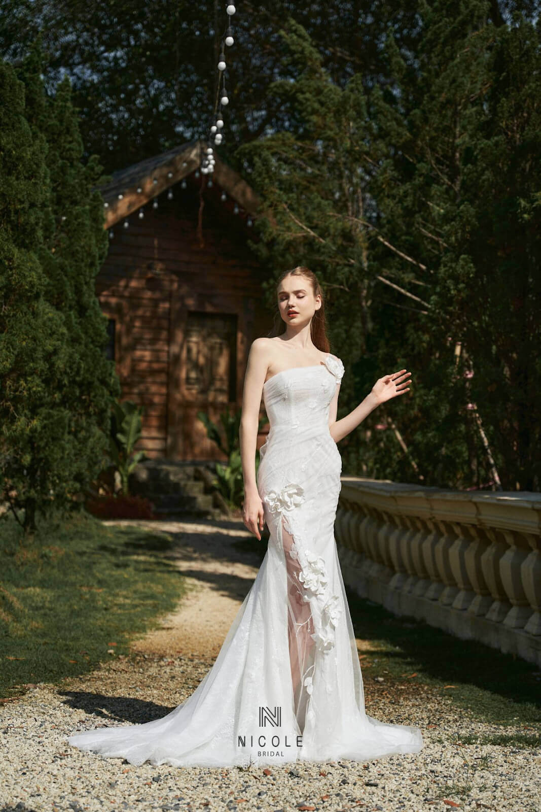 Nicole Bridal - Váy cưới đuôi cá hình 15