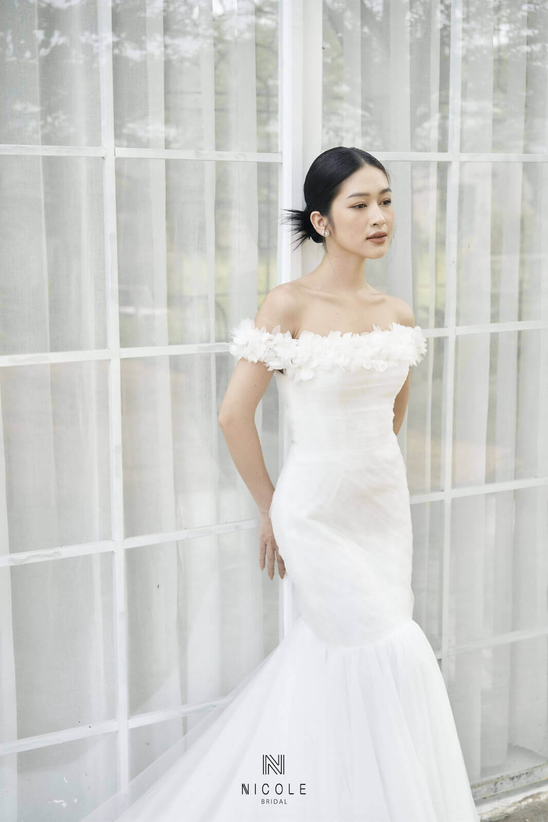 Nicole Bridal - Váy cưới đuôi cá hình 18