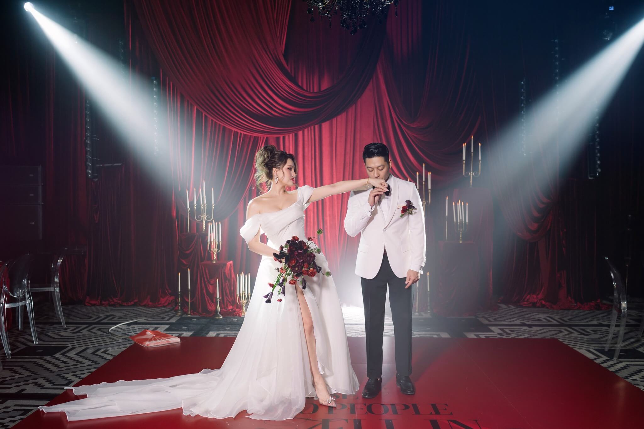 Nicole Bridal - Bride Lili Mac photo 22