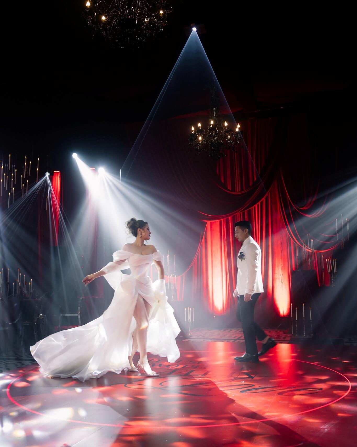 Nicole Bridal - Bride Lili Mac photo 23