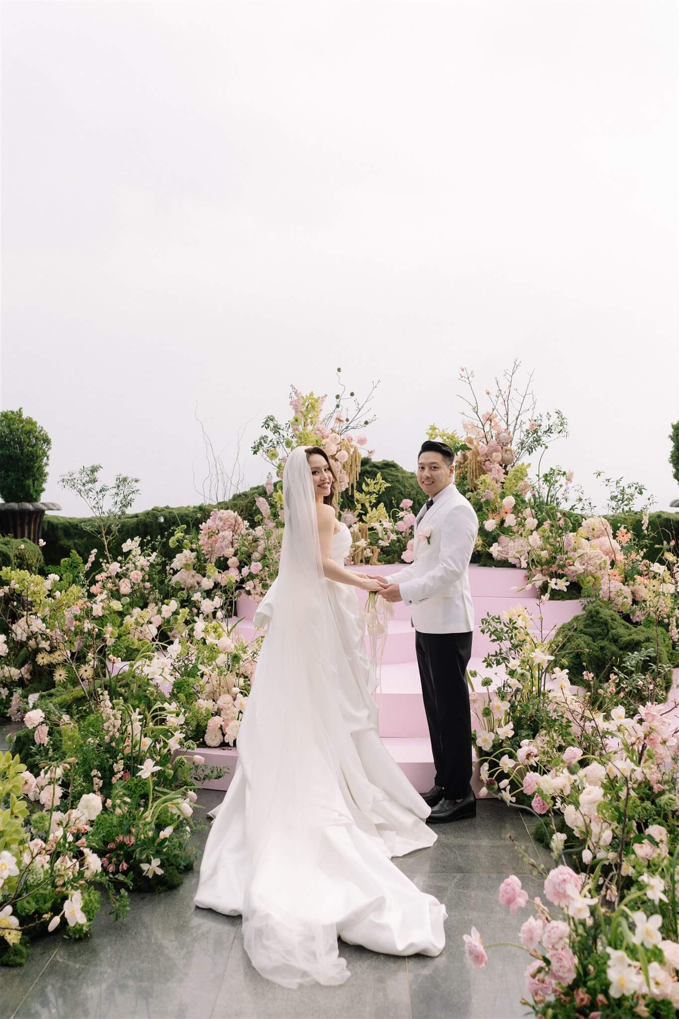 Nicole Bridal - Bride Lili Mac photo 3