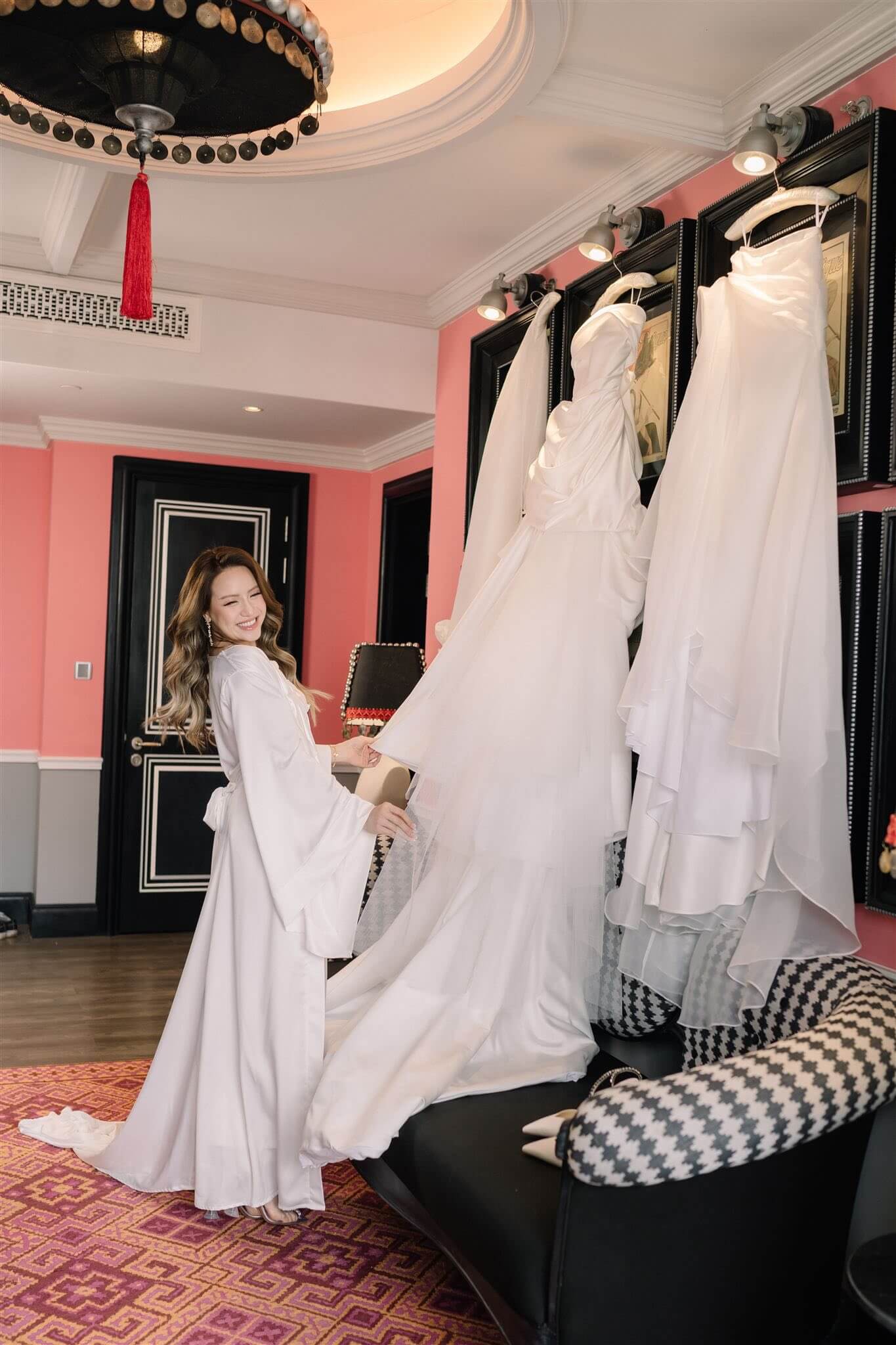 Nicole Bridal - Bride Lili Mac photo 8