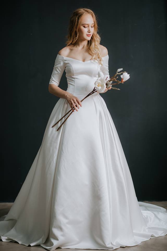 váy cưới công chúa may