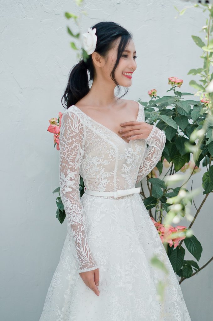 áo cưới cô dâu tròn trịa