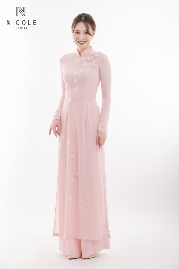 ao-dai-cuoi-hong