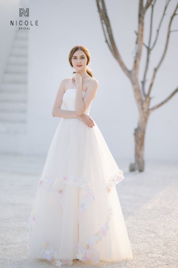 simple wedding dress