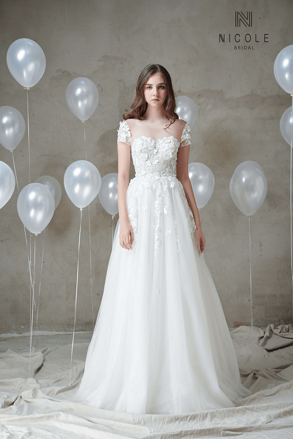 áo cưới tiệc cưới ngoài trời