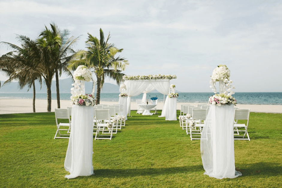 đám cưới tối giản