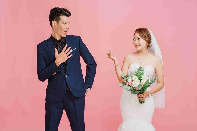 chup-anh-cuoi-don-gian-tai-studio-1