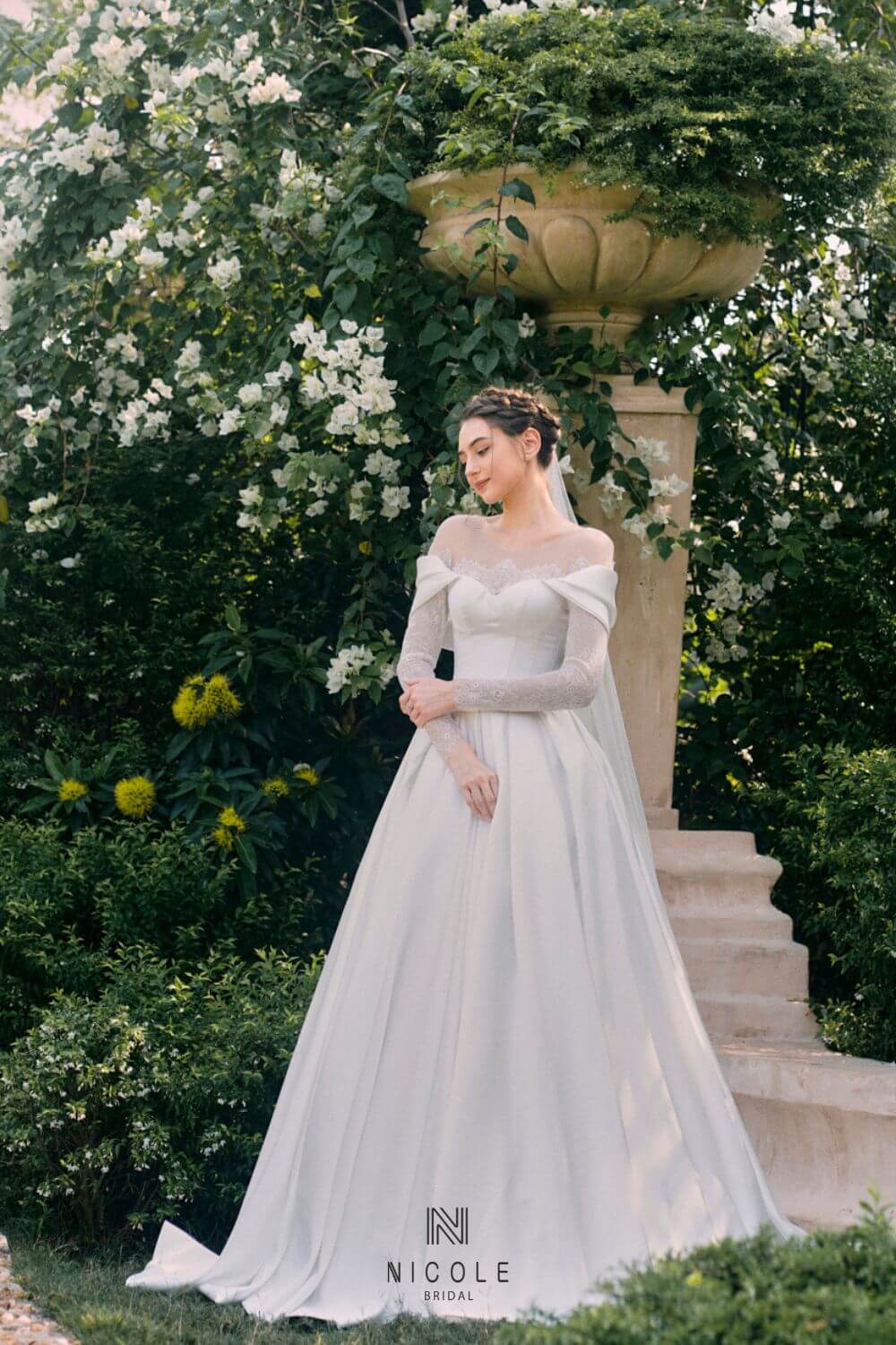 Áo cưới kín đáo - Hình 6