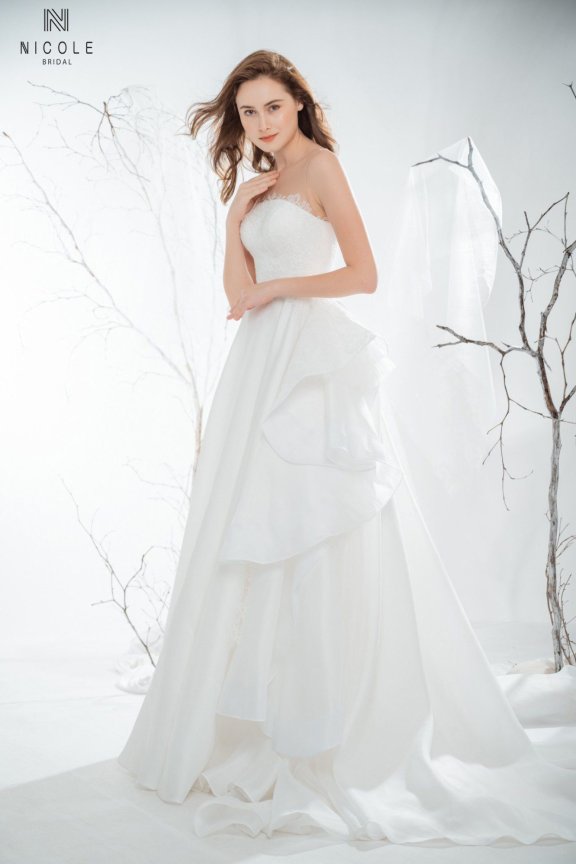 VÁY CƯỚI CÚP NGỰC ORGANZA