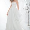 VÁY CƯỚI CÚP NGỰC ORGANZA