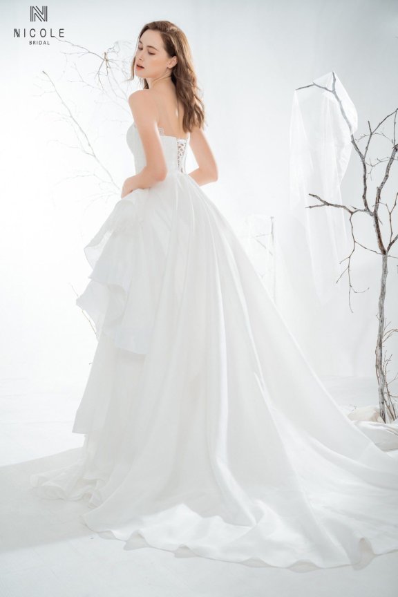 VÁY CƯỚI CÚP NGỰC ORGANZA