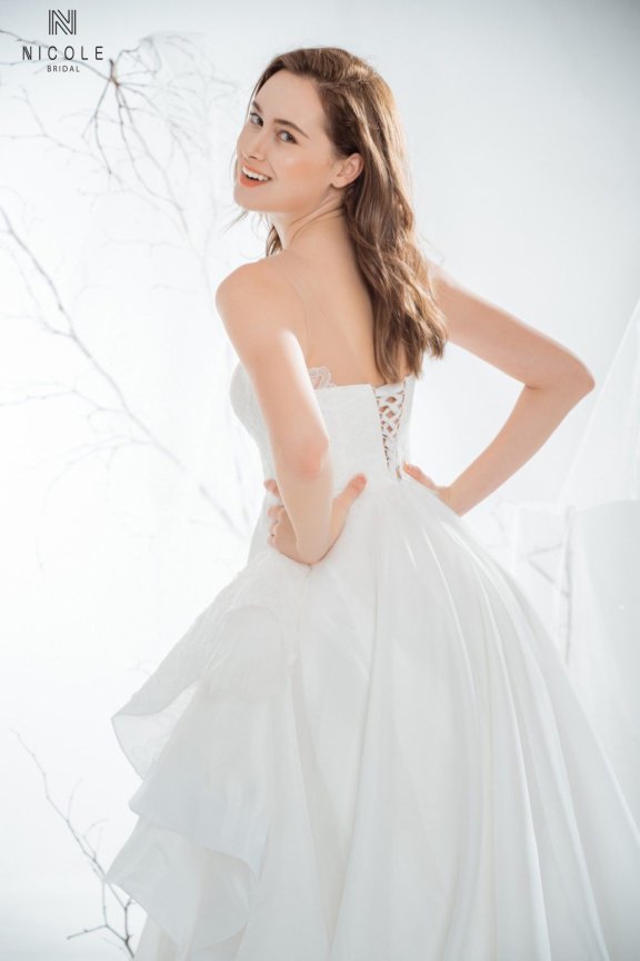 VÁY CƯỚI CÚP NGỰC ORGANZA