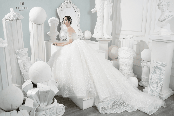 mua-vay-cuoi-online-4