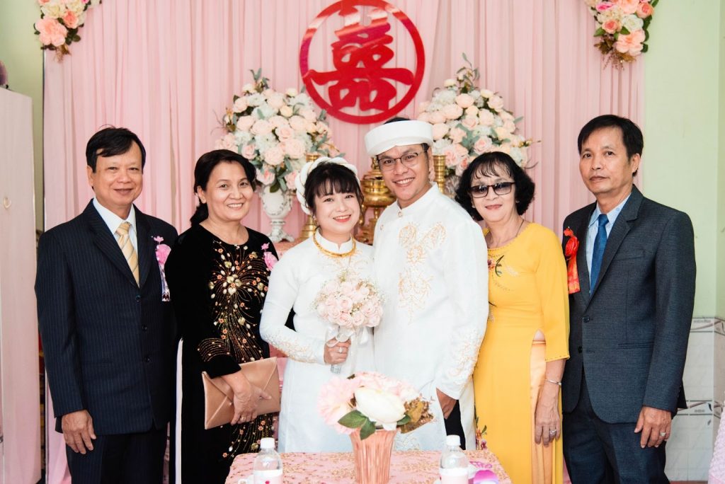 anh-cuoi-truyen-thong-1