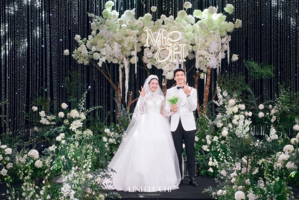 Váy cưới showbiz Việt - Hình 6