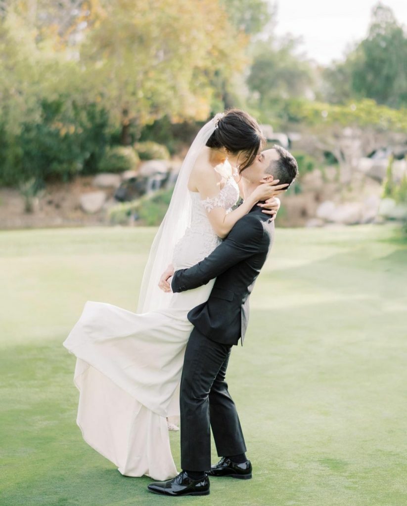 vay-cuoi-hoa-co-dau-elisabeth-8