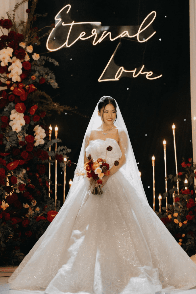 vay-cuoi-luxury-la-gi-5