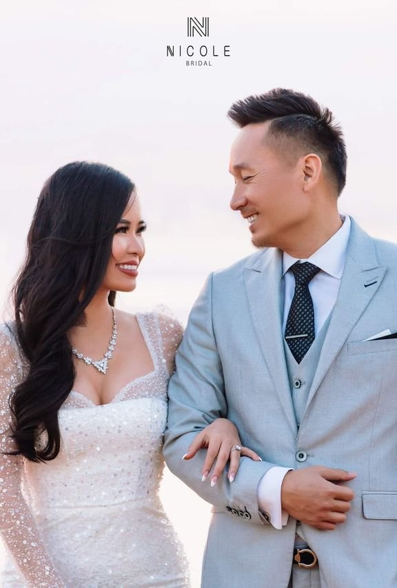 vay-cuoi-thiet-ke-co-dau-tram-nguyen-2