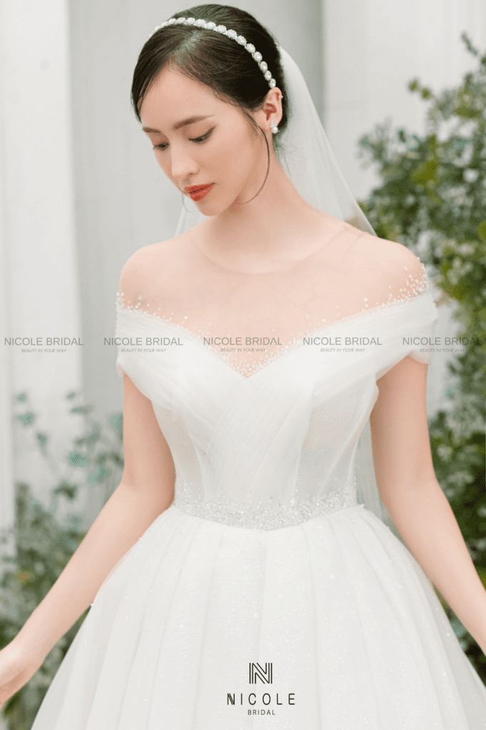 vay-cuoi-lam-le-nha-hang-11