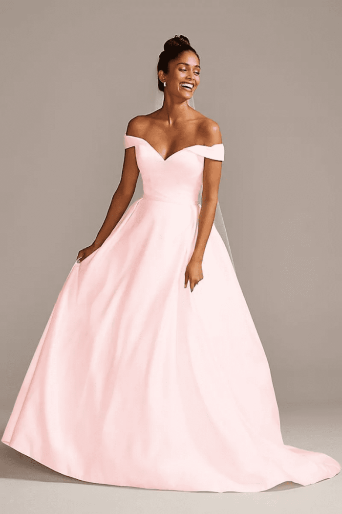 vay-cuoi-mau-hong-pastel-