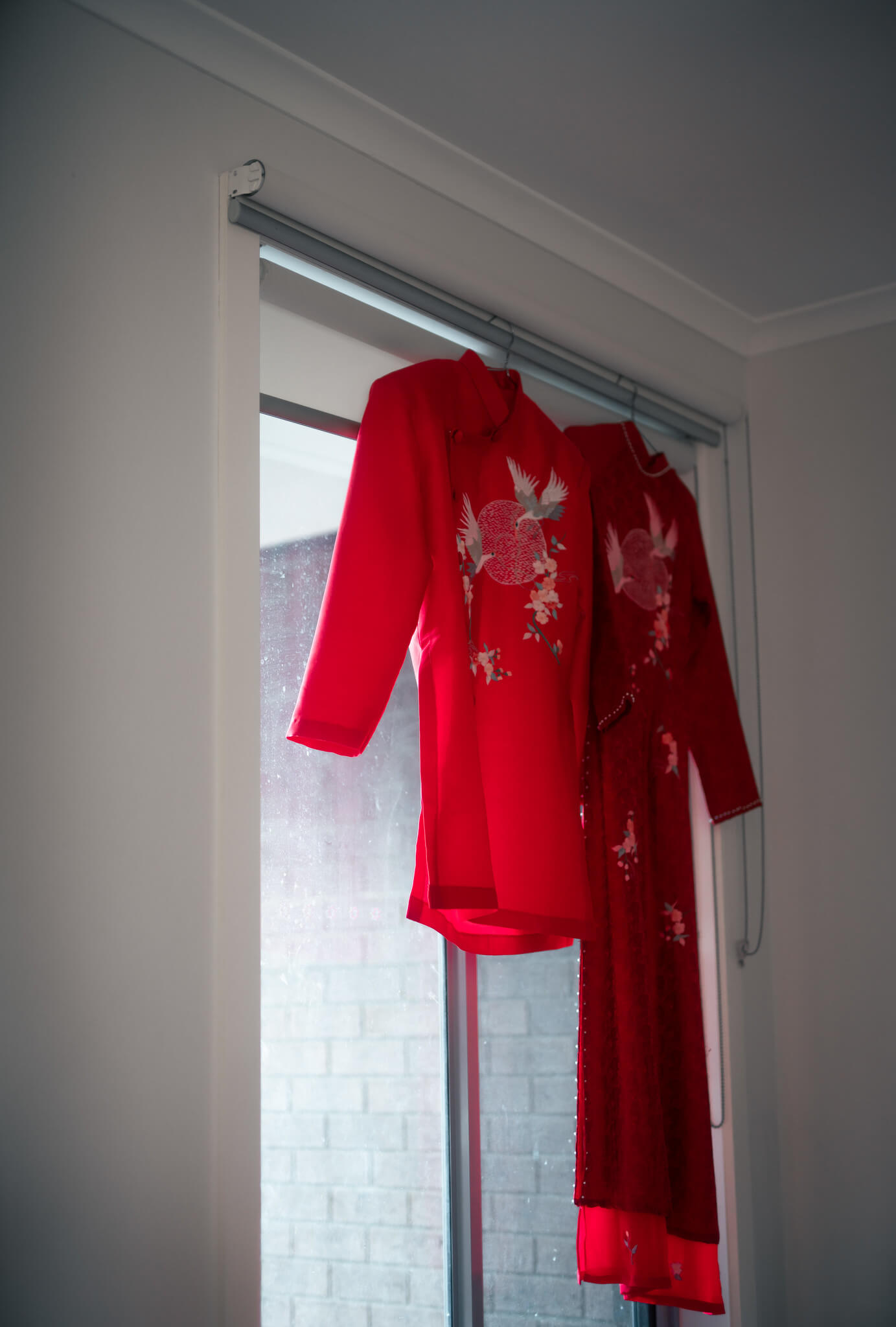 áo dài cưới thêu