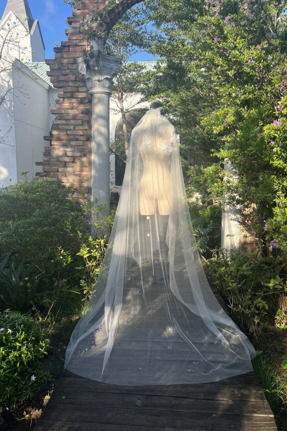 Lúp váy cưới Ren kim tuyến 008 (VEIL008)