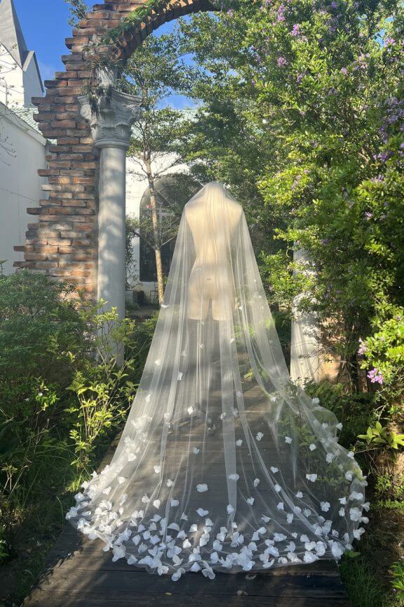 Lúp váy cưới Hoa 3D 009 (VEIL009)