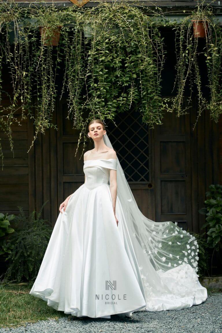 DESIGN & TAILOR WEDDING DRESSES VIETNAM