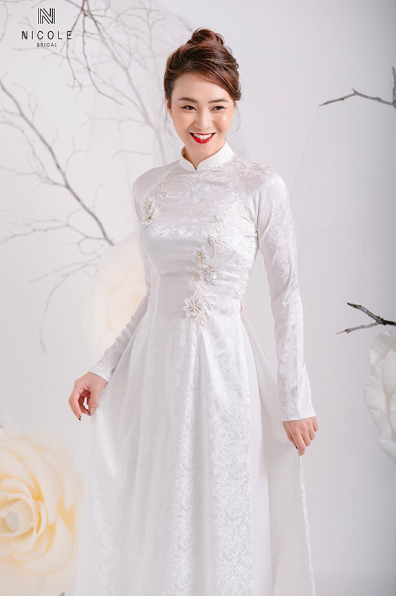 Nicole-Bridal-Vải-hữu-cơ-may-váy-cưới-hình-3