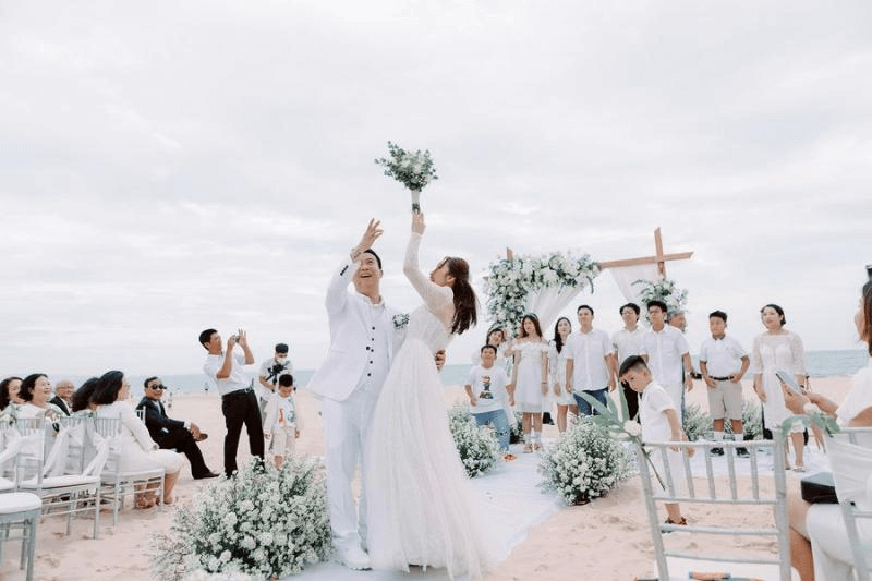 Nicole Bridal - Bãi biển đẹp nhất Việt Nam hình 5