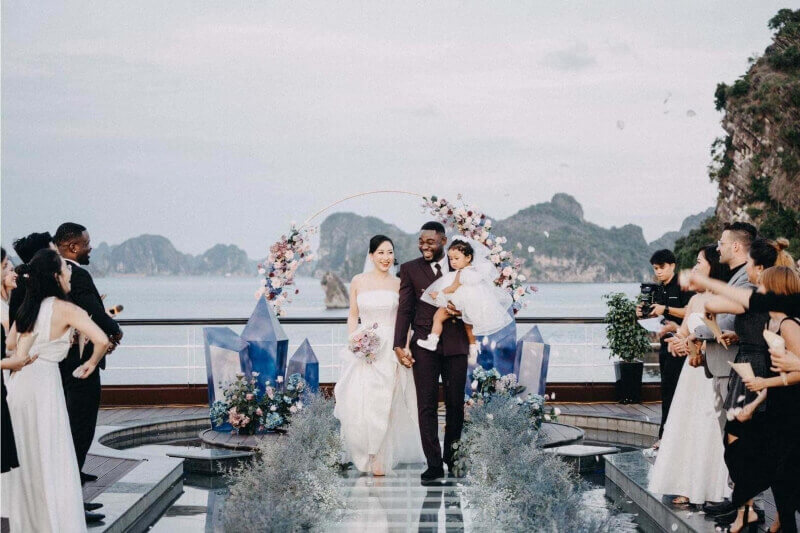 Nicole Bridal - Bãi biển đẹp nhất Việt Nam hình 6