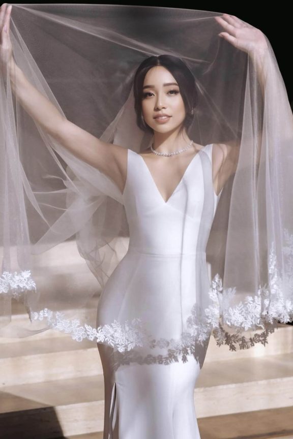 Nicole Bridal - Váy cưới cho cô dâu ngực lép hình 1