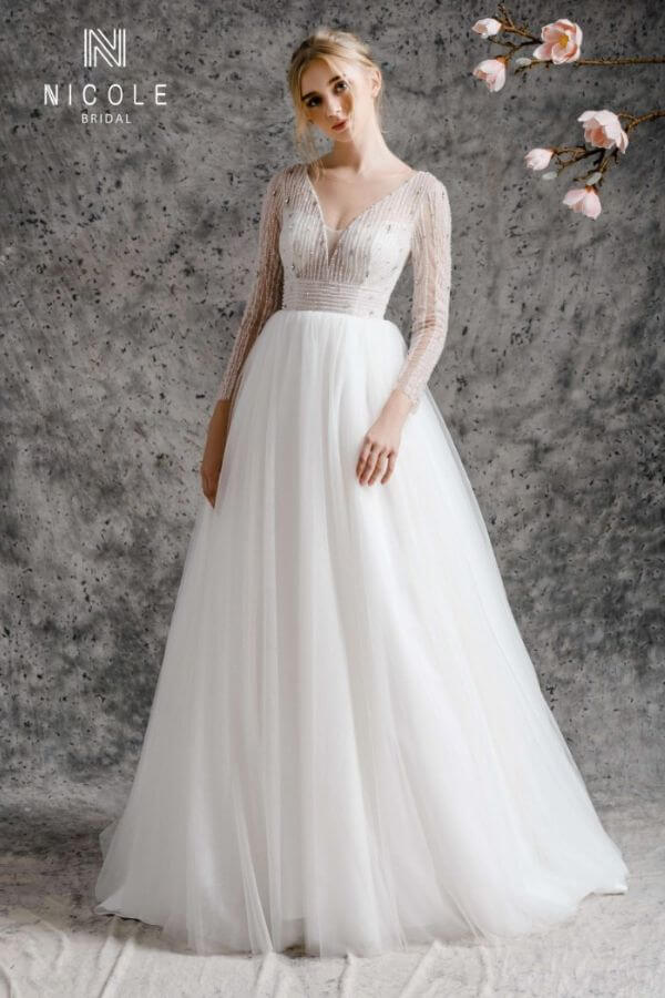 Váy cưới công chúa lấp lánh cổ chữ V