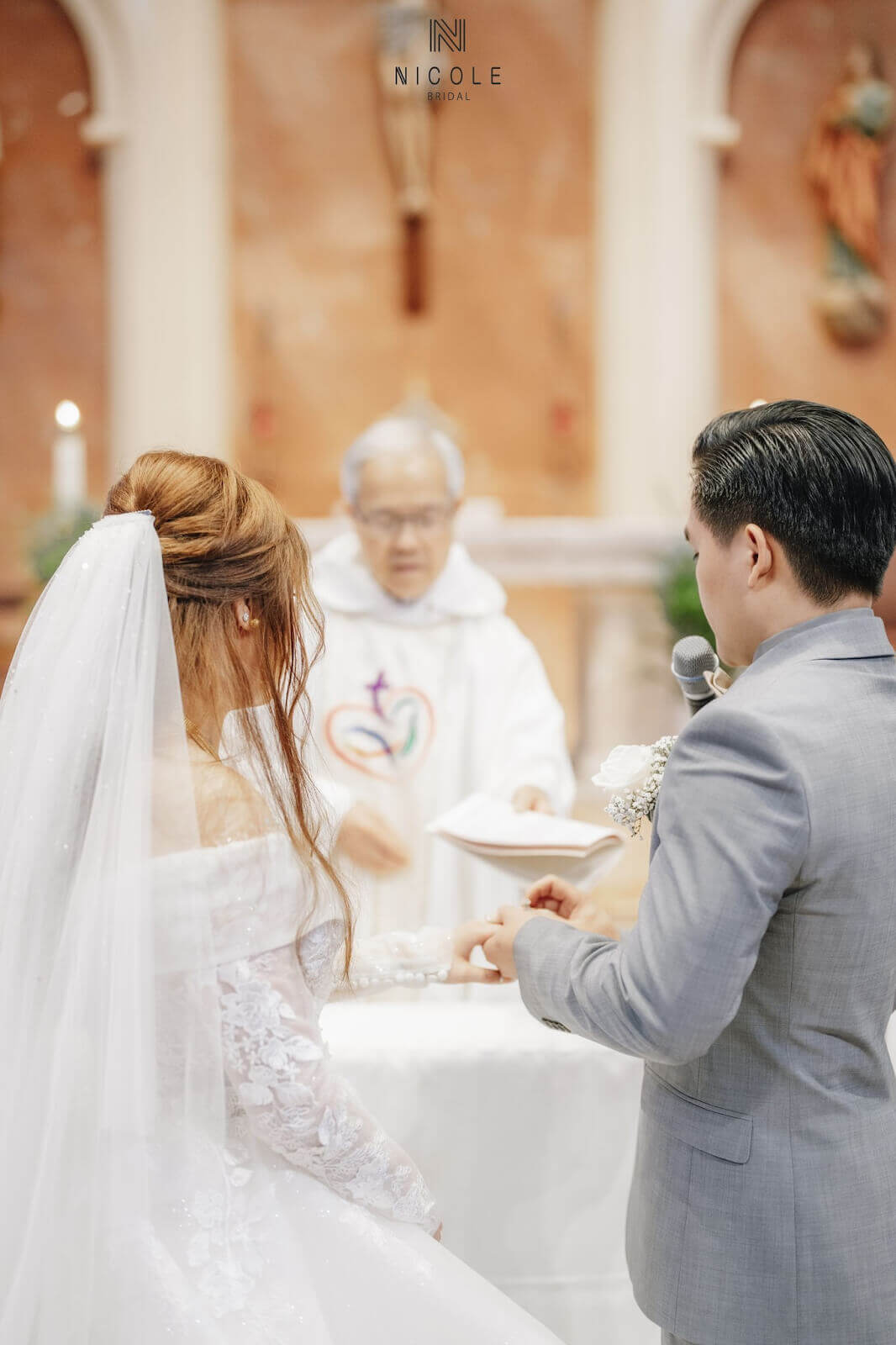 Nicole Bridal - nghi lễ cưới Công giáo hình 7