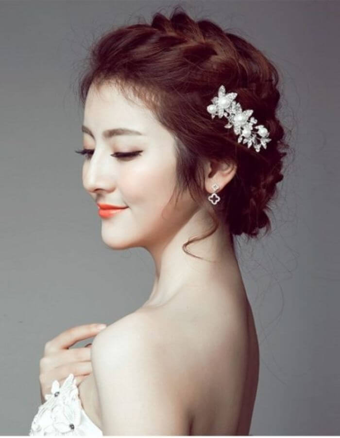 Kiểu tóc  tết cho cô dâu