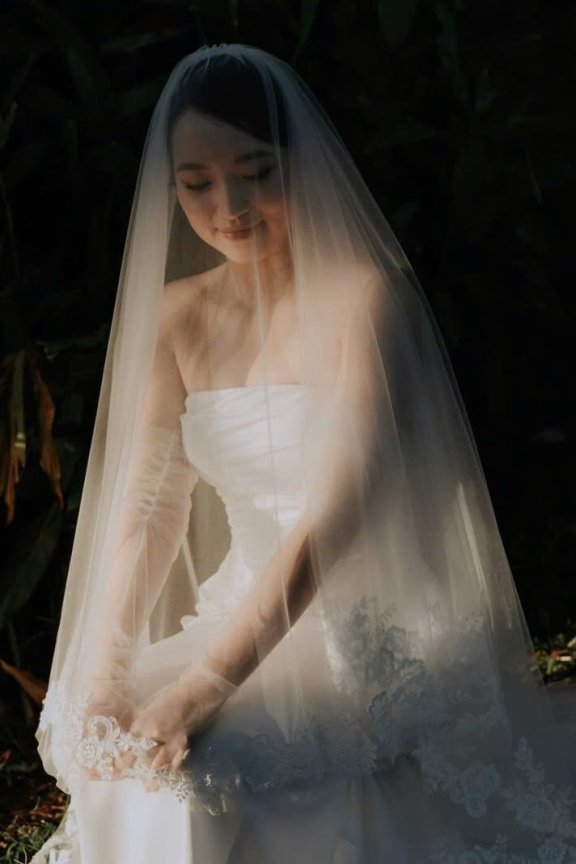 Nicole Bridal - Mua lúp cưới thiết kế cao cấp hình 5