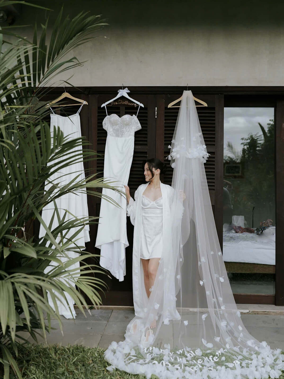 Nicole Bridal - Nên chọn váy cưới trước hay lúp cưới trước hình 3