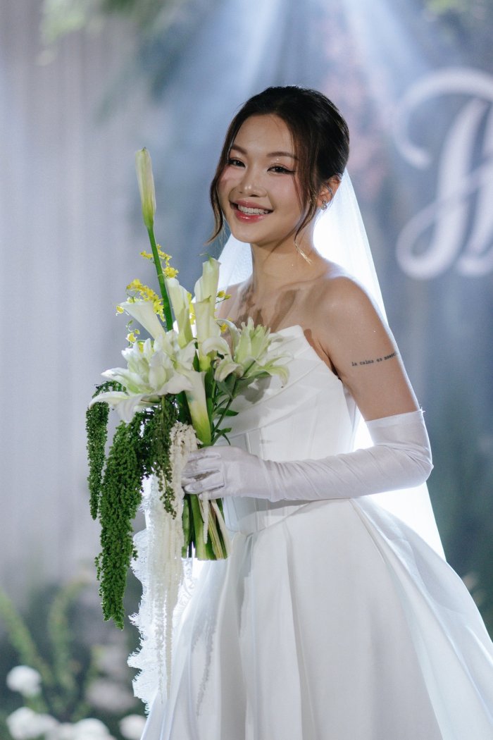 Nicolebrides - Thùy Trang 2