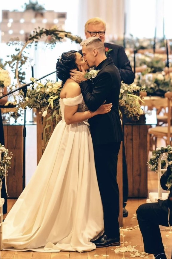 Nicolebrides - Sharne 2