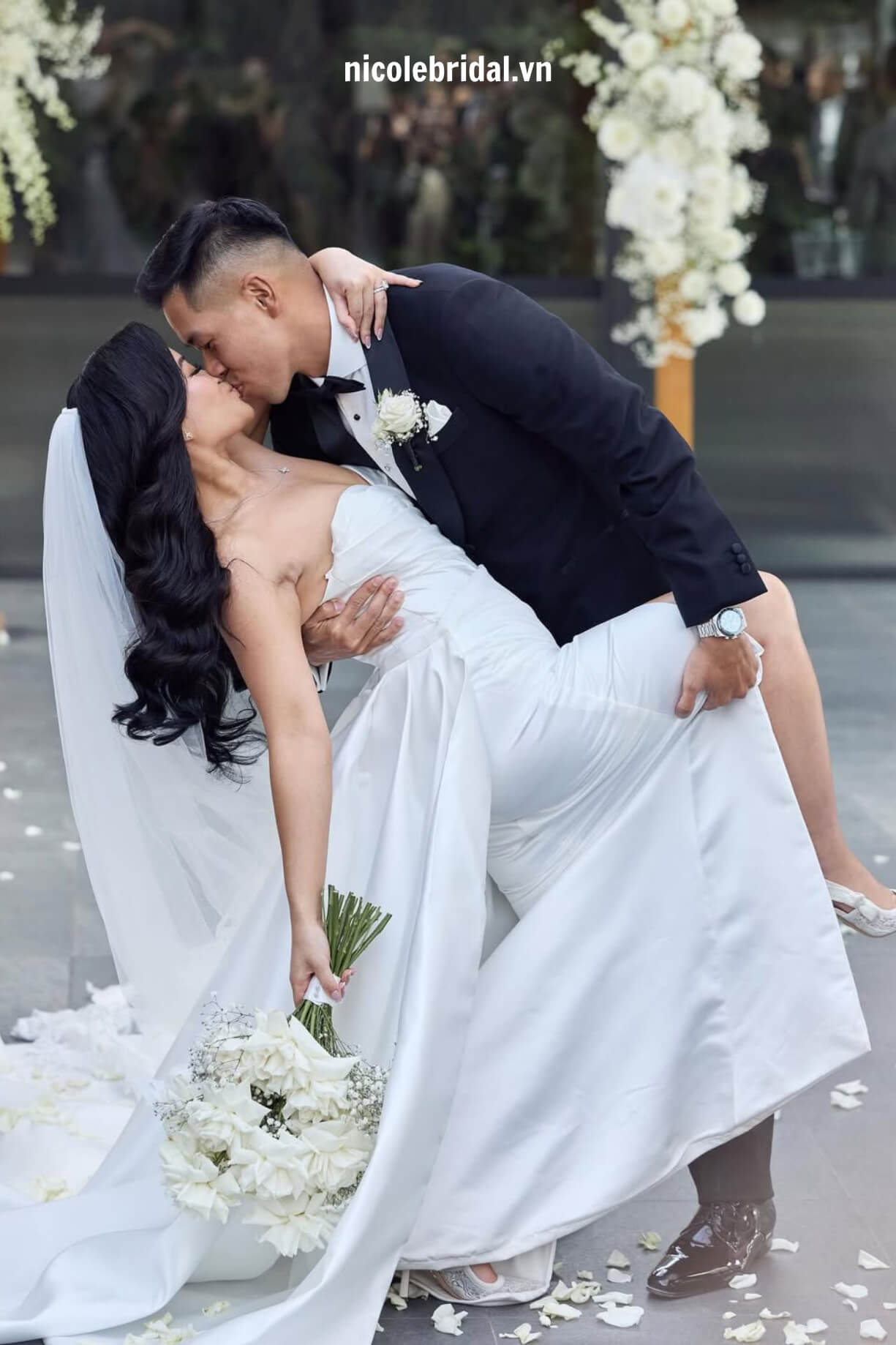 Nicole Bridal - Nhi (Australia) hinh 2