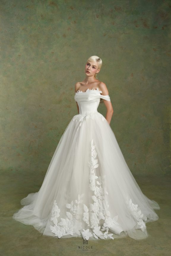 Nicole Bridal_Contrast Collection_Samira_5